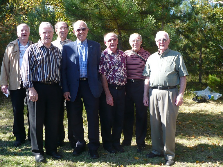 1- Ron Perron sj, Normand Forest, Gérald Hébert, Hervé Boissonneau, Alfred Michel, Jean-Claude Landry, Gérald Michel