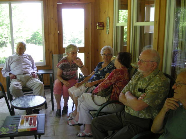 Jean, Yvette, Claire L., Claire P. Gérald, Alfred